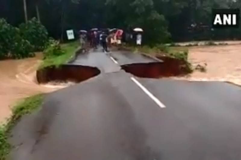 kerala rain photos, kerala rain images, kerala rain pics, kerala dam water level today, kerala flood news, kerala flood videos, kerala flood images, kerala flood alert