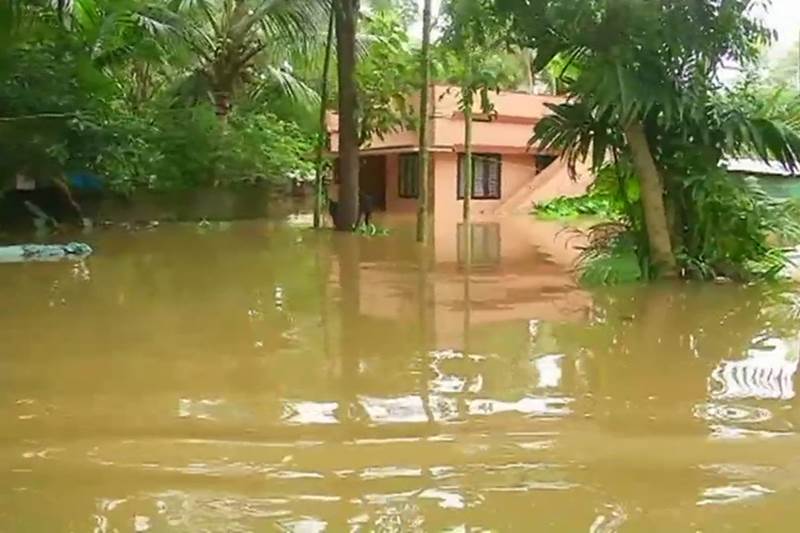 kerala rain photos, kerala rain images, kerala rain pics, kerala dam water level today, kerala flood news, kerala flood videos, kerala flood images, kerala flood alert