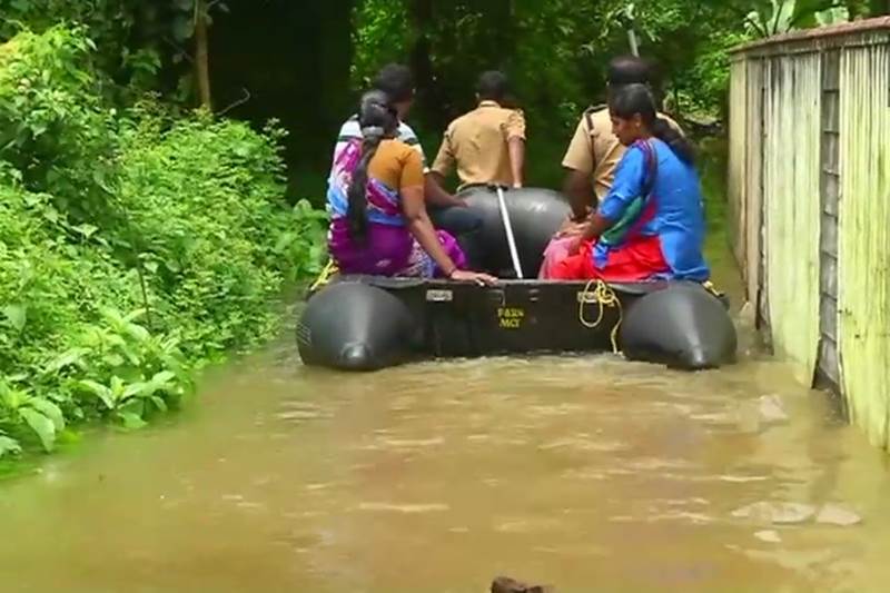 kerala rain photos, kerala rain images, kerala rain pics, kerala dam water level today, kerala flood news, kerala flood videos, kerala flood images, kerala flood alert