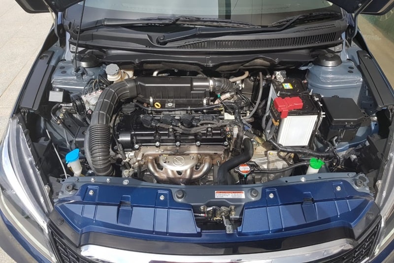 The most notable change on the new 2018 Maruti Suzuki Ciaz is the engine It is now available with a new 1.5-litre K-Series petrol engine, which replaces the 1.4-litre unit of the previous model. It churns out 13 per cent more power (103 bhp) and 138 Nm of torque at 4400 rpm. Transmission options include 5-speed manual and a 4-speed AT. It gets Smart Hybrid by Suzuki (SHVS) technology for better fuel efficiency of 21.56 kmpl (ARAI certified). This makes it more efficient than the City or Verna.