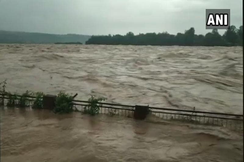 himachal pradesh rain news, rainfall in himachal pradesh, himachal pradesh rain pictures, himachal pradesh rain images, jammu tawi river flood, jammu tawi river images, jammu tawi river pics, yamuna river photos, beas river images, beas river tragedy images