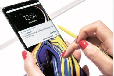 Samsung Galaxy Note9 review: Takes the mobile phone experience to a whole new level
