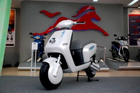 TVS iQube hybrid scooter launch likely on 23 August: 110cc engine with 70 km of range