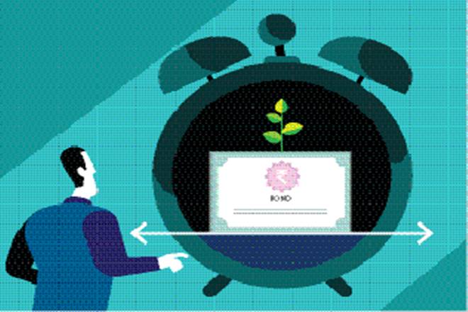 FPIs sell bonds worth $1 bn so far in September on weak rupee