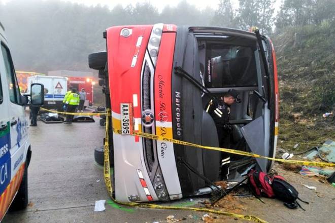 11 people killed in latest Ecuador bus crash (Image: Twitter)