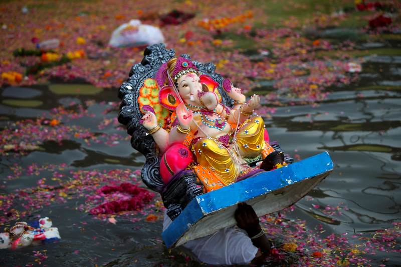 ganesh visarjan images, ganesh visarjan pics, ganesh visarjan photos, ganesh visarjan photos in mumbai, ganesh visarjan photo gallery, ganesh visarjan 2018 date, ganesh visarjan 2018 mumbai, ganesh visarjan 2018 hyderabad, ganesh visarjan 2018 pune, ganesh visarjan 2018 in mumbai, ganesh visarjan 2018 date in ahmedabad