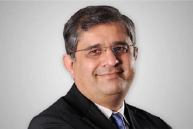 amitabh chaudhary, amitabh chaudhary hdfc, amitabh chaudhary twitter, amitabh chaudhary axis bank, axis bank hdfc amitabh chaudhary