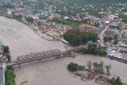 Himachal Pradesh weather, Himachal Pradesh rain, Manali weather, Chandigarh Manali highway, Beas water level, Yamuna water level, Manali snowfall, Rohtang Pass snowfall, Shimla weather