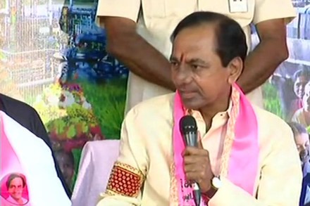 Telangana assembly dissolution: K Chandrasekhar Rao slams Rahul Gandhi, calls him ‘biggest buffoon’ of country Telangana assembly dissolution: K Chandrasekhar Rao slams Rahul Gandhi, calls him ‘biggest buffoon’ of country