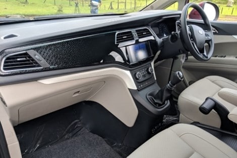 Mahindra Marazzo