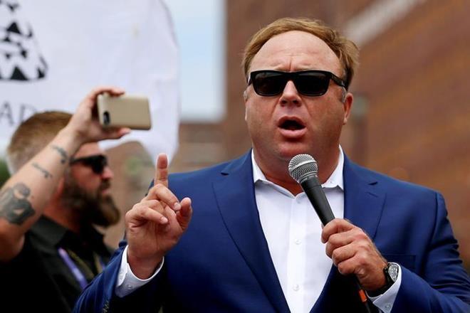 alex jones twitter, alex jones, twitter, alex jones ban twitter, twitter alex jones suspended, twitter alex jones ban, twitter alex jones news