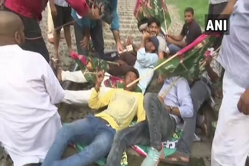 bharat bandh images, bharat bandh pictures, bharat bandh pics, today's bharat bandh images, bharat bandh 2018 photo, bharat bandh today photo, bharat bandh on monday, bharat bandh today, bharat bandh tomorrow