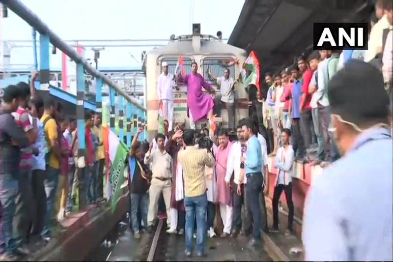 bharat bandh images, bharat bandh pictures, bharat bandh pics, today's bharat bandh images, bharat bandh 2018 photo, bharat bandh today photo, bharat bandh on monday, bharat bandh today, bharat bandh tomorrow