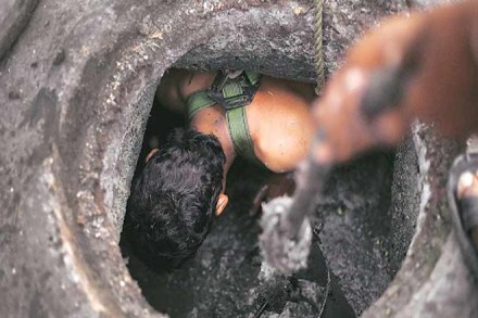 manual scavenging, ban on manual scavenging, Manual Scavengers, Manual Scavengers and their Rehabilitation Act, Delhi Jal Board