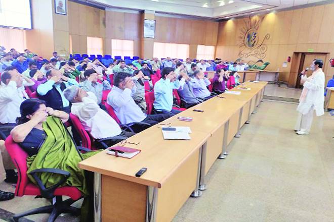 classes, happiness clases