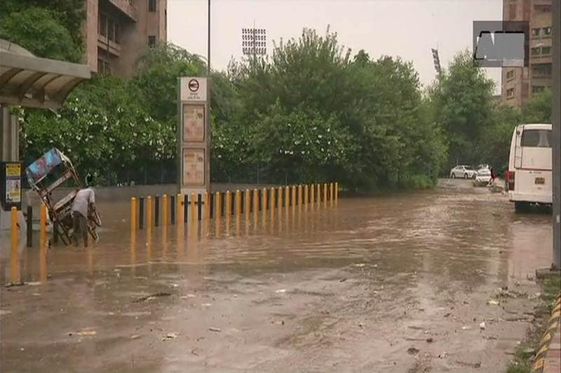 delhi weather, kerala floods 2018, delhi weather today, delhi rain images, delhi rain pictures, delhi flood, weather forecast delhi, today weather in delhi, rain in delhi, delhi rain, today's weather in delhi, delhi rains, tomorrow weather in delhi, temperature of delhi, rains in delhi, delhi rain news, rain forecast in delhi, rainfall in delhi, is it raining in delhi, today rain in delhi