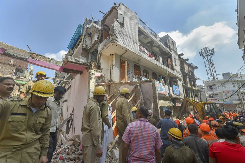 delhi building collapse, delhi building collapse 2018, delhi building collapse today, delhi building collapse images, building collapse images, building collapse pictures, ashok vihar building collapse, ashok vihar, building collapse in delhi ncr, building collapse in delhi news, building collapse in delhi today, building collapse in new delhi today