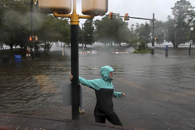 hurricane florence path map, hurricane florence path 2018, hurricane florence latest news, hurricane florence update, hurricane florence category, hurricane florence images, hurricane florence pictures, hurricane florence florida 2018, hurricane florence 2018 LIVE