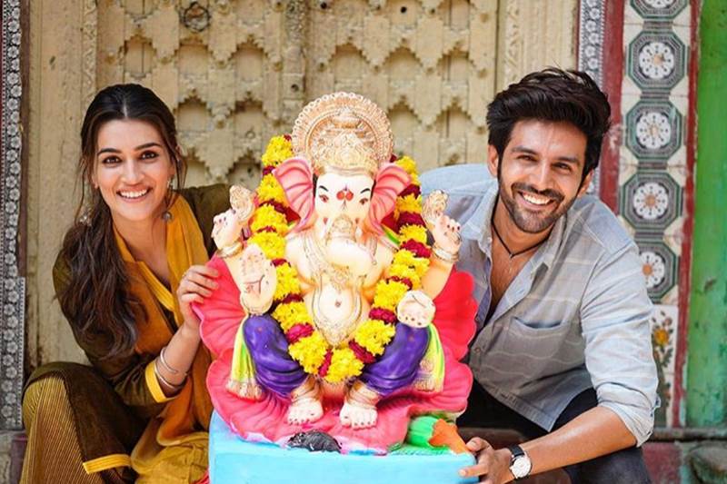 ganesh chaturthi 2018, ganesh chaturthi images, ganesh chaturthi 2018 images, ganesh chaturthi images 2018, ganesh chaturthi images mumbai, ganesh chaturthi bollywood, ganesh chaturthi celebration in mumbai, ganesh chaturthi celebration in maharashtra, ganesh chaturthi photos, ganesh chaturthi photos gallery, ganesh chaturthi pictures, ganesh chaturthi pics