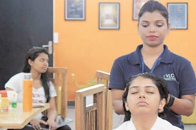 Such services are aimed at an experimental, online-friendly consumer set that is concentrated in urban areas and doesn’t mind the deviation from the pricing available offline. 

