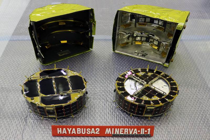 MINERVA-II1, asteroid Ryugu, Hayabusa 2, Japan, japan robot rovers, japan hayabusa 2 asteroid, japan aerospace exploration agency, japan asteroid rovers, landing on asteroid, ryugu