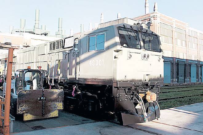 The national transporter is likely to convert all those diesel locomotives among its 5,500 fleet which have been operated for 18 years (mid-life) into electrical locomotives.