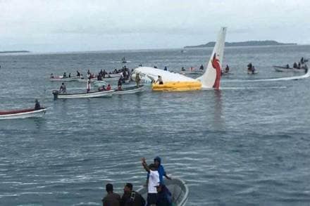 pacific lagoon plane crash, air niugini crash, micronesia plane crash, micronesia airport, air niugini accident, plane crash