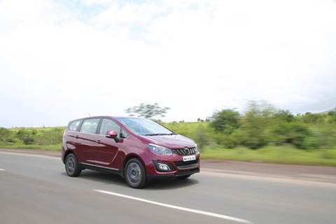 New Mahindra Marazzo receives over 3,800 bookings in India: Waiting period goes up to two months