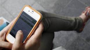 phone, smartphone, smartphone users in india, phone users in india, counterpoint, indian smartphone users
