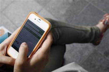 phone, smartphone, smartphone users in india, phone users in india, counterpoint, indian smartphone users