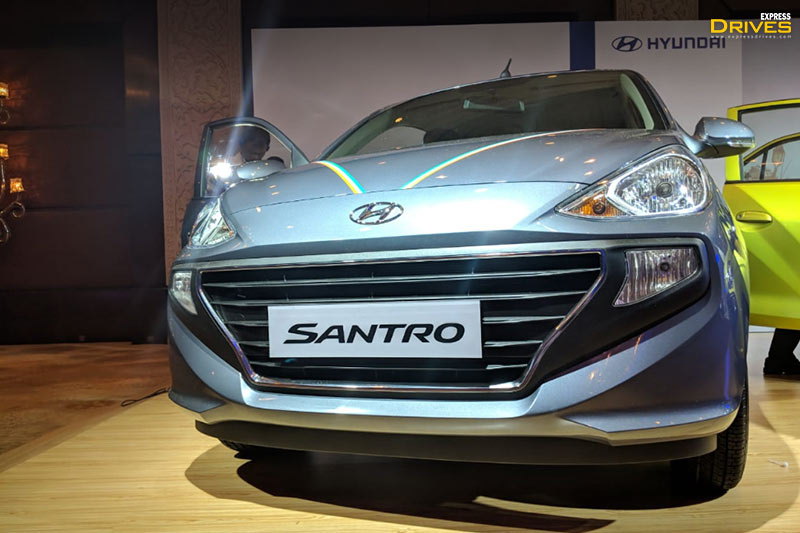All-new 2018 Hyundai Santro is available in five variants - D-Lite, Era, Magna, Spartz and Asta. It gets an option of seven colours - Star Dust, Marina Blue, Fiery Red, Polar White, Imperial Beige, Typhoon Silver and Diana Green.