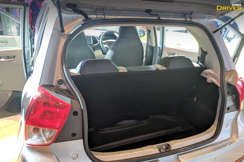 Hyundai Santro introductory prices starting at Rs 3.89 lakh will be offered to the first 50,000 customers. The new Santro will come with 'Santro First Care', which includes 3 years/1 lakh km warranty and three-year roadside assistance. Besides these, Hyundai is also offering Assured Same Day Service Delivery and service at customer doorstep.