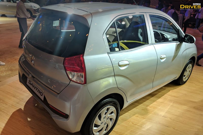 The new Santro comes with a completely new design that is marked by Hyundai's Cascade grille up front. It retains the tallboy appeal that makes for better headroom and a raised driving position that allows better view for the driver.