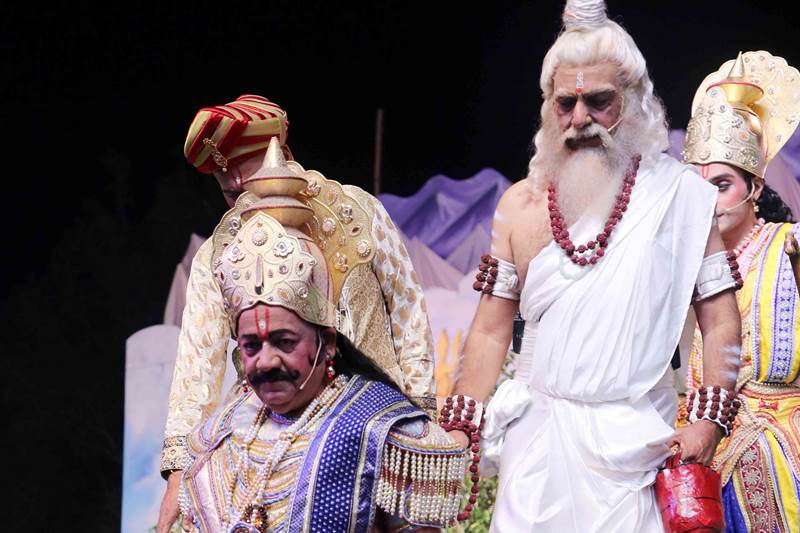 ramlila maidan delhi, luv kush ramayan, luv kush ramayan full, luv kush ramlila, luv kush ramlila 2018, luv kush ramlila 2018 schedule, luv kush ramlila 2018 passes, luv kush ramlila cast 2018, luv kush ramlila delhi, lav kush ramlila delhi live, manoj tiwari in ramleela, harsh vardhan ramleela