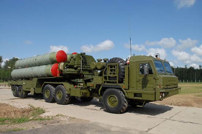 S-400 Triumf advanced air defence missile system S-400 Triumf advanced air defence missile system