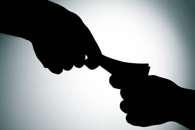 corruption, corruption complainst against babus, Personnel Ministry,  corruption by government employees, Central Vigilance Commission