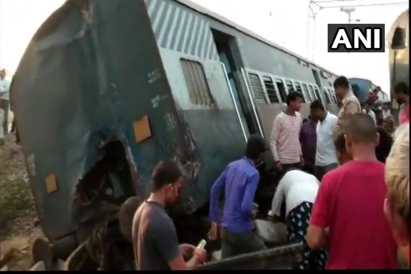 rae bareli train accident, raebareli train accident today, raebareli train accident, raebareli new farakka express, farakka express derailment, farakka express accident, raebareli train hadsa, raebareli train video, raebareli train accident images