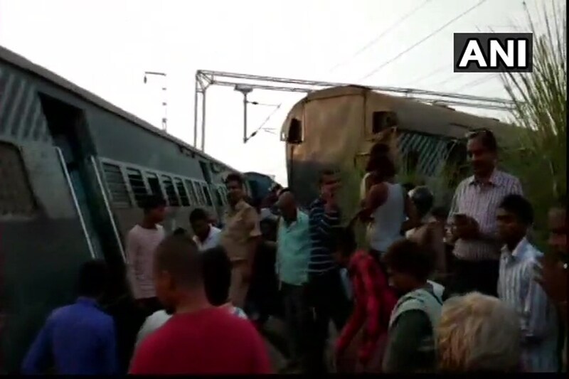 rae bareli train accident, raebareli train accident today, raebareli train accident, raebareli new farakka express, farakka express derailment, farakka express accident, raebareli train hadsa, raebareli train video, raebareli train accident images