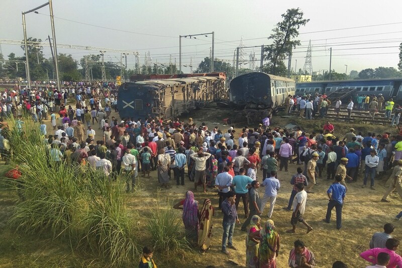 rae bareli train accident, raebareli train accident today, raebareli train accident, raebareli new farakka express, farakka express derailment, farakka express accident, raebareli train hadsa, raebareli train video, raebareli train accident images