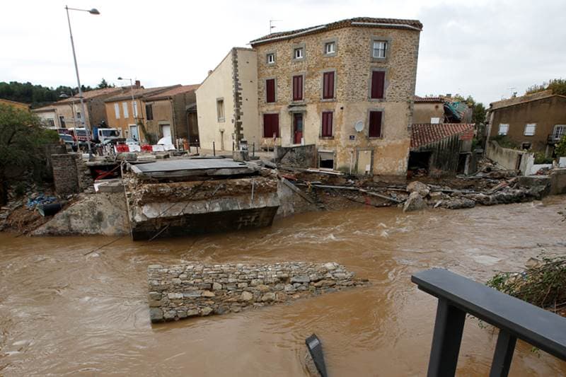 france flood, france flooding news, france floods update, france floods images, france flash flood, southern france flash flood, south pf france flash flood, flash flood images, flash flood pictures