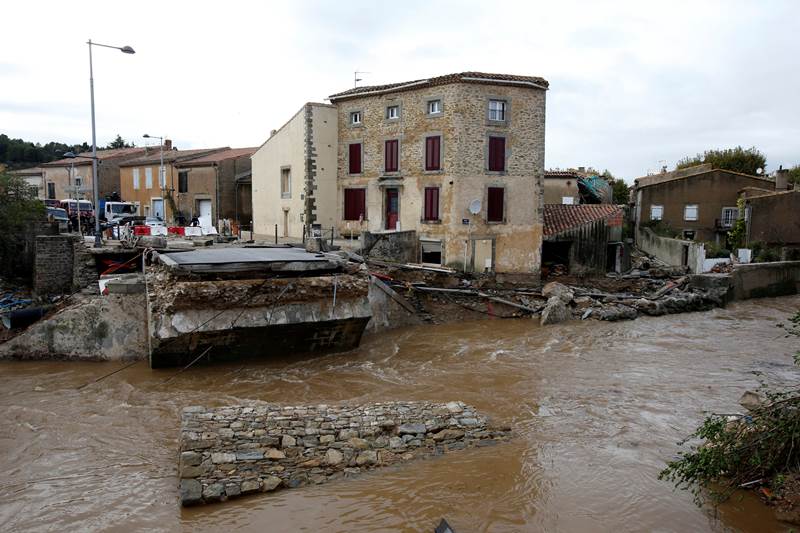 france flood, france flooding news, france floods update, france floods images, france flash flood, southern france flash flood, south pf france flash flood, flash flood images, flash flood pictures
