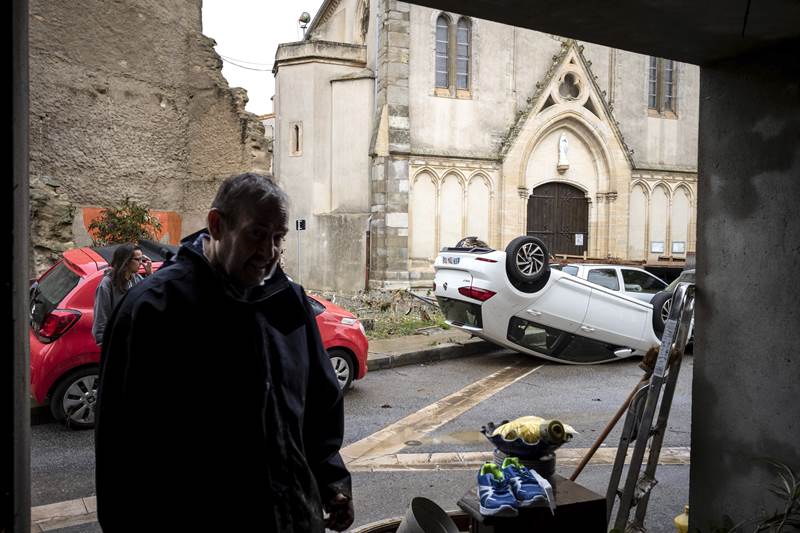 france flood, france flooding news, france floods update, france floods images, france flash flood, southern france flash flood, south pf france flash flood, flash flood images, flash flood pictures