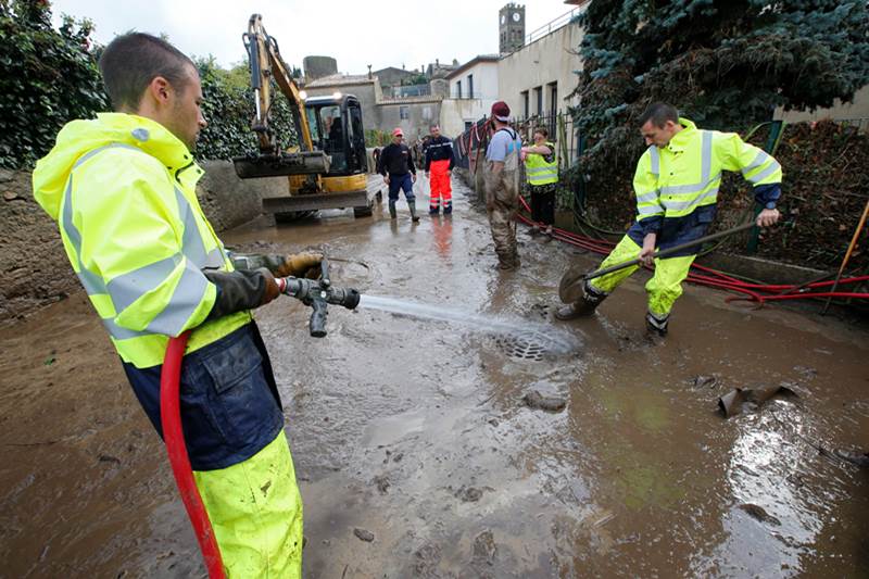 france flood, france flooding news, france floods update, france floods images, france flash flood, southern france flash flood, south pf france flash flood, flash flood images, flash flood pictures