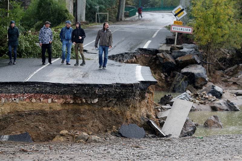 france flood, france flooding news, france floods update, france floods images, france flash flood, southern france flash flood, south pf france flash flood, flash flood images, flash flood pictures
