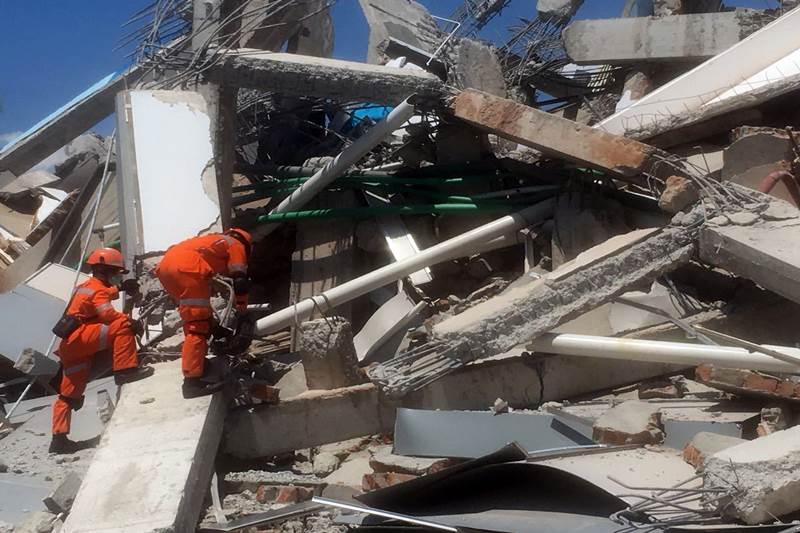 indonesia tsunami, indonesia earthquake today, indonesia tsunami video 2018, indonesia tsunami images, indonesia tsunami photos, indonesia tsunami pictures, indonesia earthquake images, indonesia earthquake 2018 images, indonesia earthquake pictures, indonesia earthquake 2018 pictures, indonesia earthquake photos, indonesia tsunami 2018 video, indonesia tsunami 2018