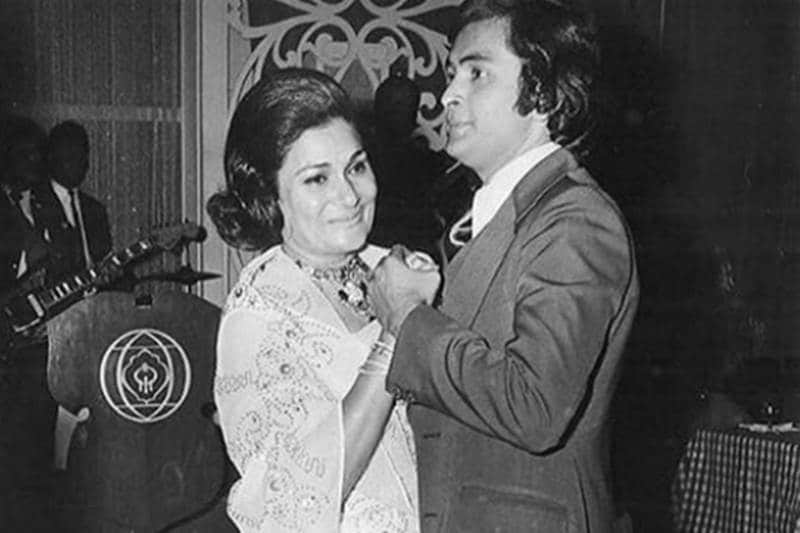 krishna raj kapoor young pics, krishna raj kapoor photos, krishna raj kapoor death, krishna kapoor death date, krishna raj kapoor old pictures, krishna raj kapoor old pics, krishna raj kapoor net worth, krishna raj kapoor news