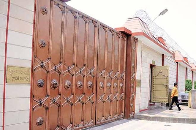 shivpal singh yadav, shivpal yadav mayawati bungalow, mayawati bungalow alloted to shivpal yadav, bjp, adityanath shivpal singh yadav, shivpal yadav mayawati bungalow, mayawati bungalow alloted to shivpal yadav, bjp, adityanath