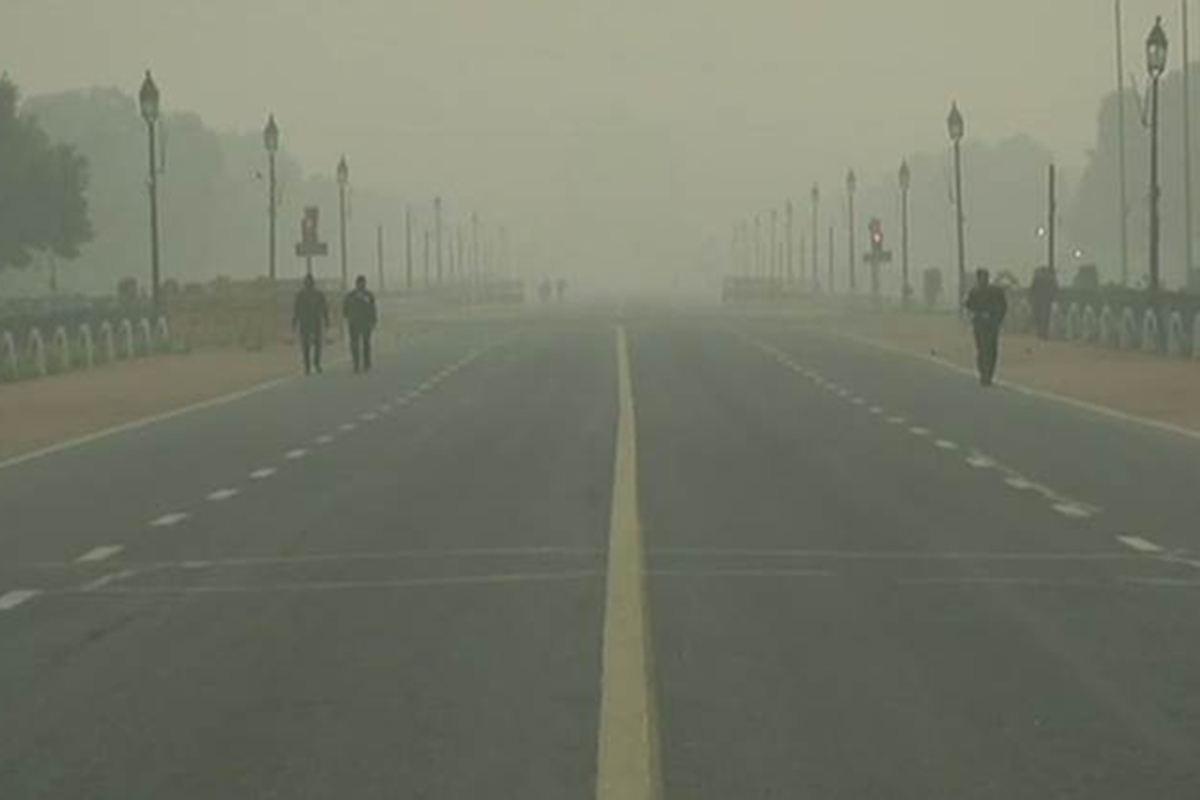 Delhi weather today: Misty morning in national capital; strong dusty winds had lash some parts of city Delhi weather today: Misty morning in national capital; strong dusty winds had lash some parts of city