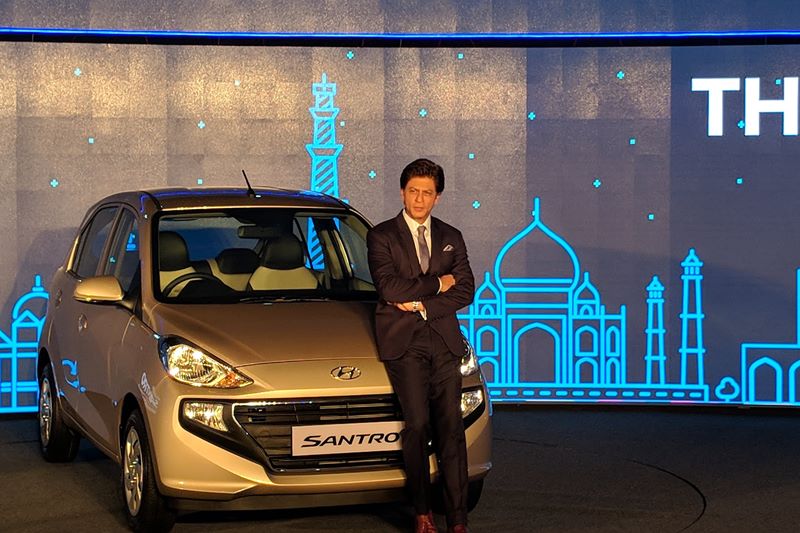 All-new 2018 Hyundai Santro was launched in India on 23rd October amidst Hyundai's ongoing celebrations of completing 20 years in the country. The event was marked by the comeback of by far one of the most popular hatchbacks India has ever seen and its brand ambassador Shah Rukh Khan getting candid about his association with the Santro for all these years.