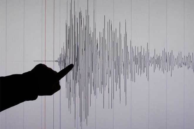 6-magnitude earthquake strikes Indonesian island 6-magnitude earthquake strikes Indonesian island
